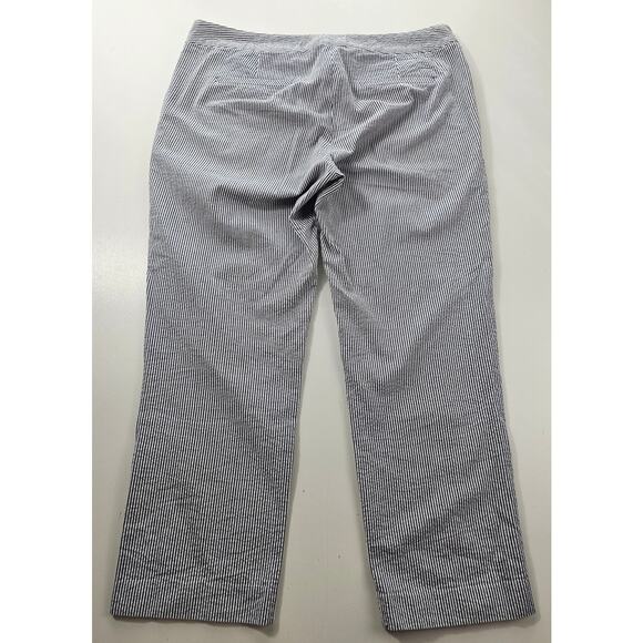 British Khaki size 8 seer sucker navy white stripes ankle Cropped pants EUC * - Picture 2 of 8